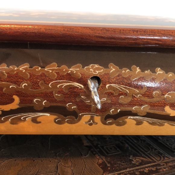 🍭VNTG 🍭Wood Inlay Music/Jewelry/Trinket  box - Picture 3 of 8